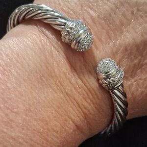 Sophisticated Silver Twisted Bracelet